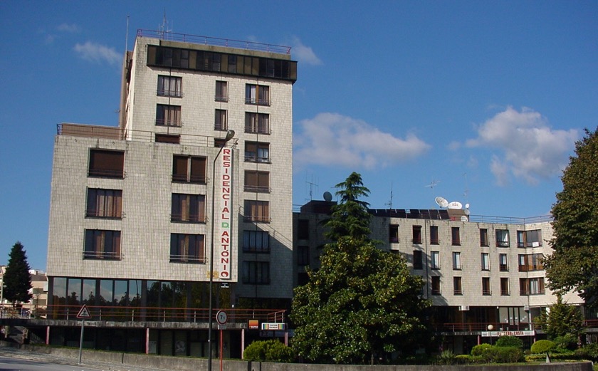 01 Edif&iacute;cio  Arcos de Valdevez