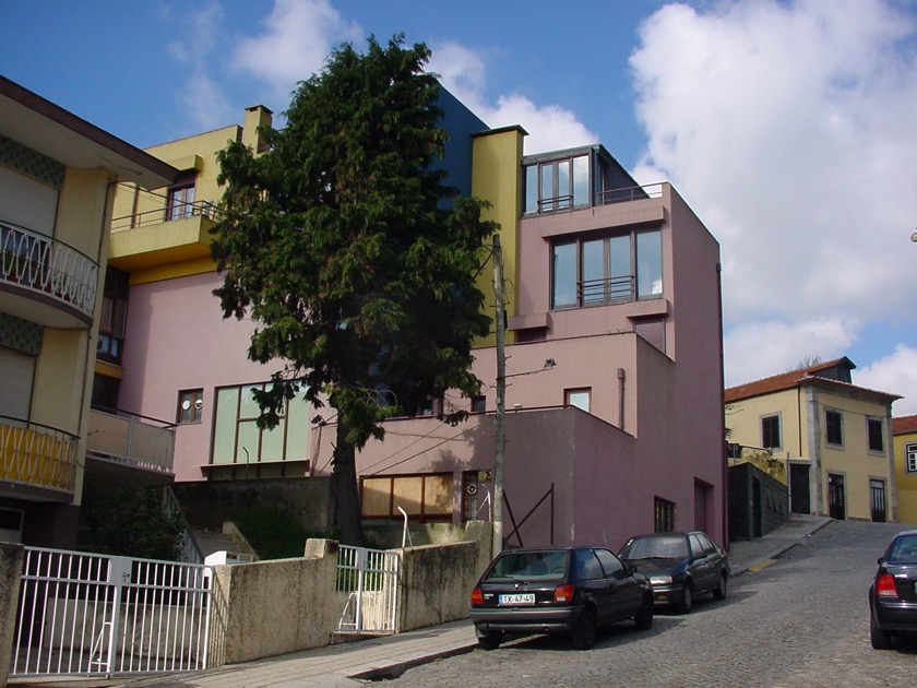 02 Ruas do Montebelo, 116/130 e Beneditina, 213